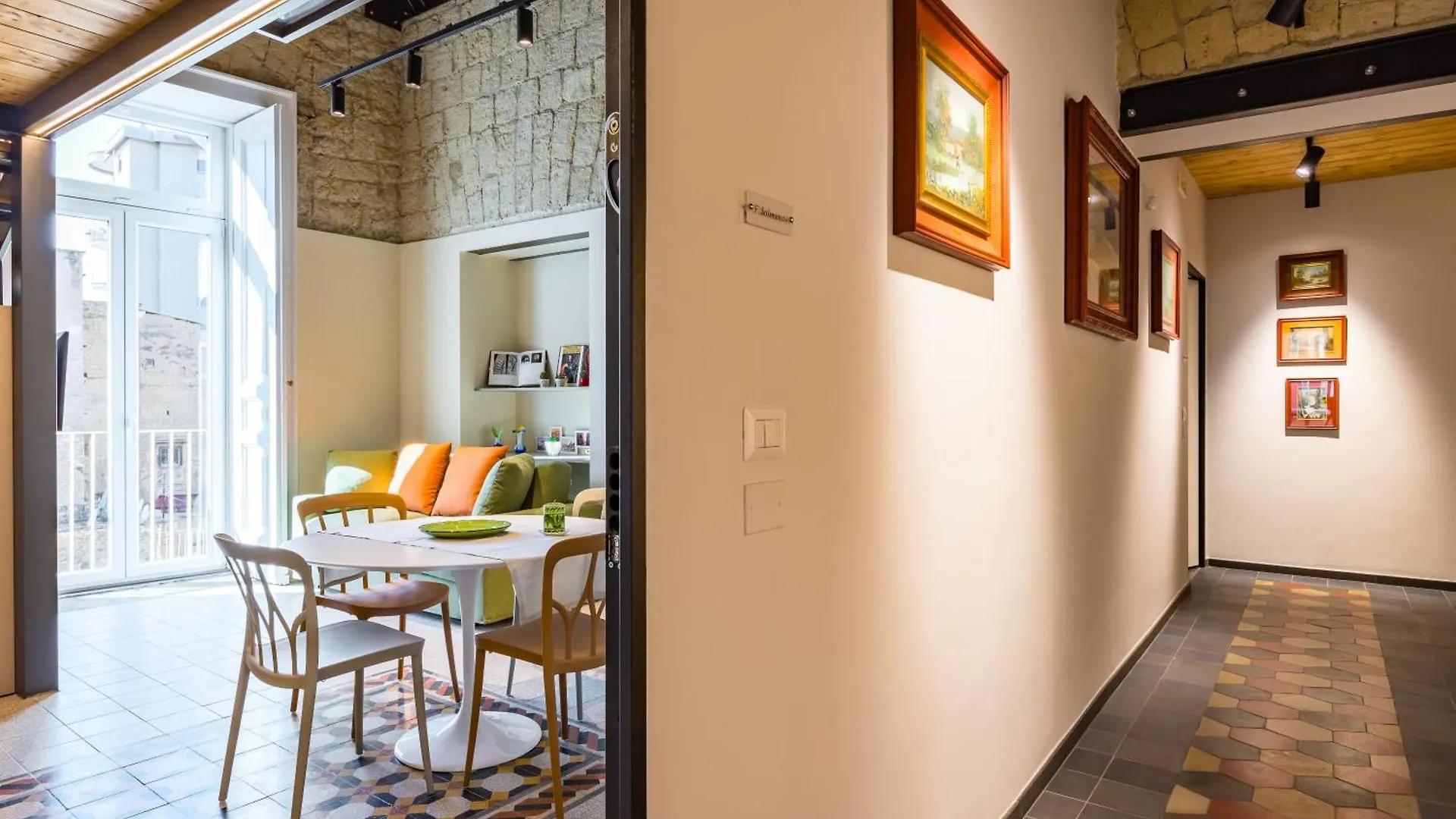 La Pinacoteca Aparthotel By Napoliapartments